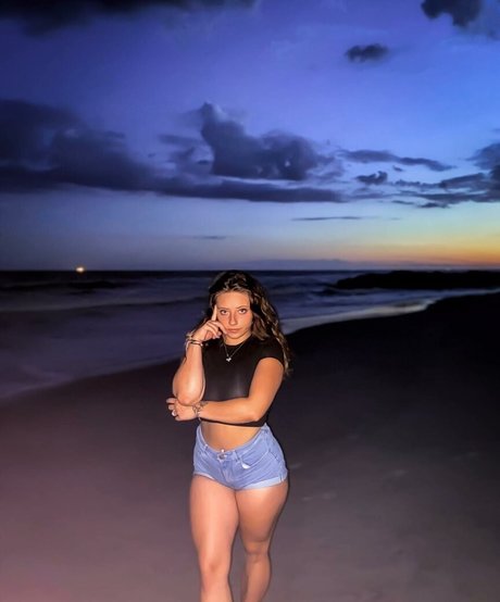 Ali Cortese sex model galleries