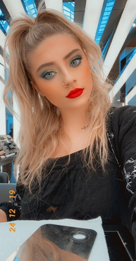 Ali Cortese beautiful pornstar pictures