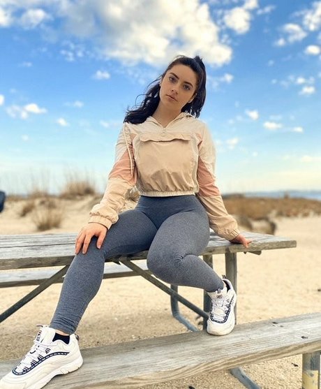 Ali Cortese high quality model pics