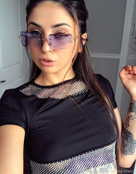 prrincess cherry model hot pics