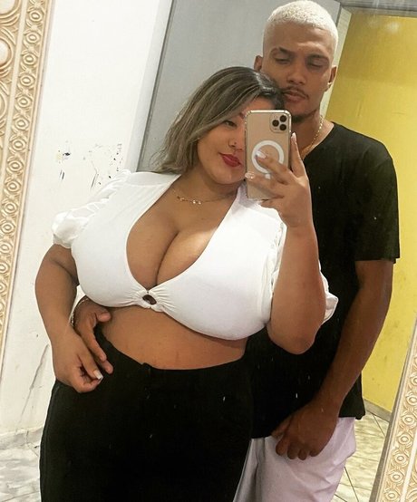 Rayanny Santos pornstar naked img