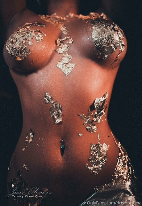 urfavlatiina nice actress galleries