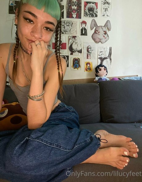 lilucyfeet erotic star images