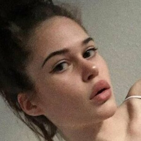 teen deepthroat onlyfans beautiful pic