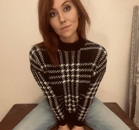 bigblueeyes666 star naked picture