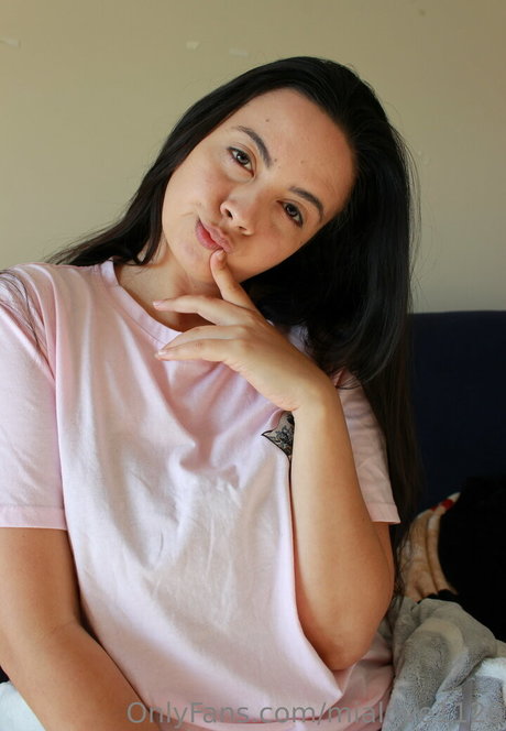 mialove1126 nude star galleries