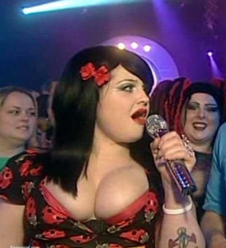 Kelly Osbourne sex model pics