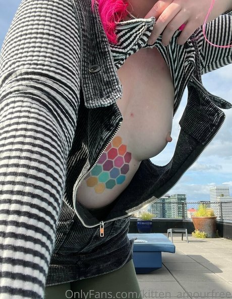 kitten amourfree model perfect archive