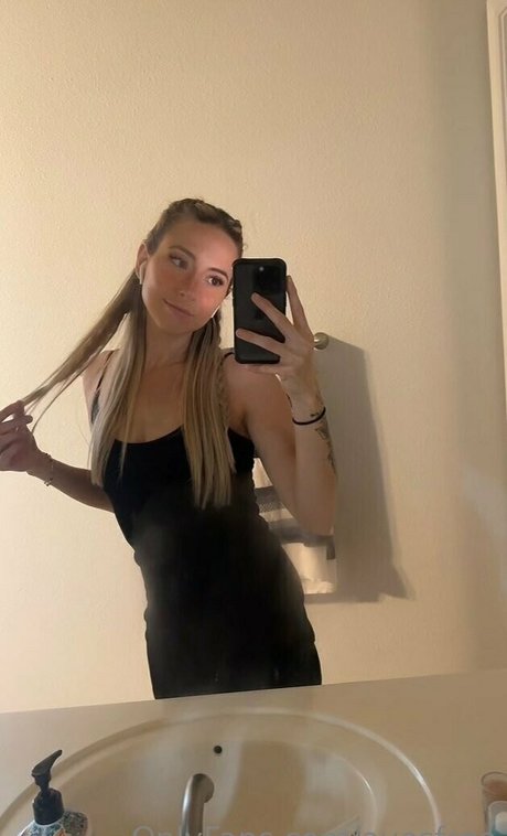 Avesfree model xxx archive