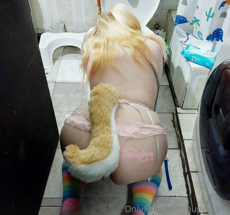 puppy grrr hot actress img