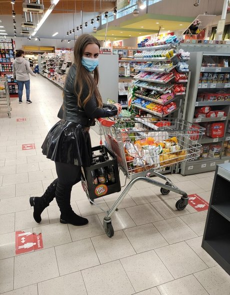 madame alaska official hd star pictures