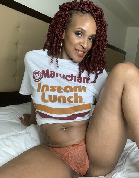 freephysique2u pornstar nudes archive