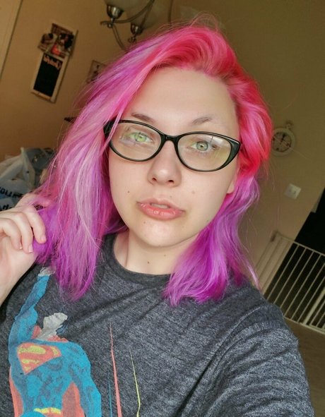 milkydesserts nude star images