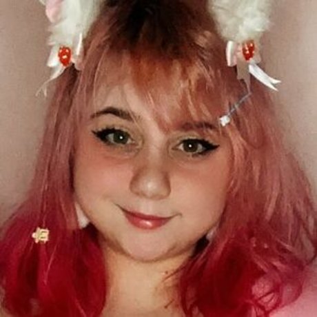 Mintyluxxx porn star image