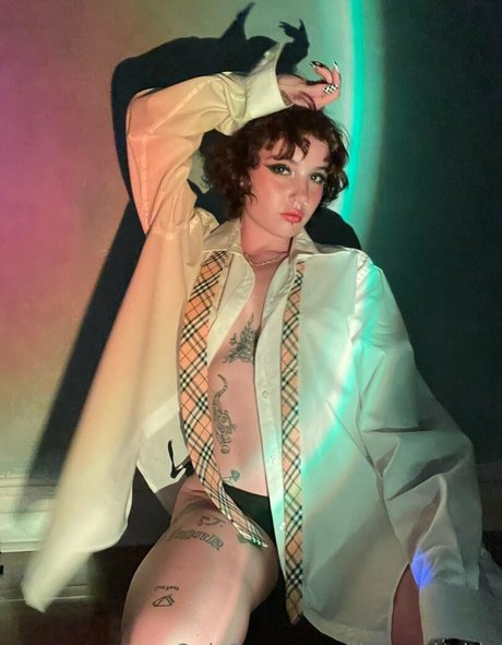 demonbabie model hot pic