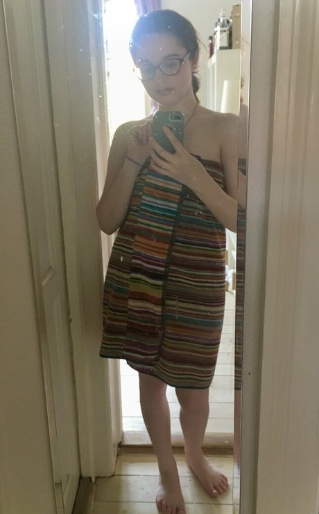 kitty pixy beautiful actress pics