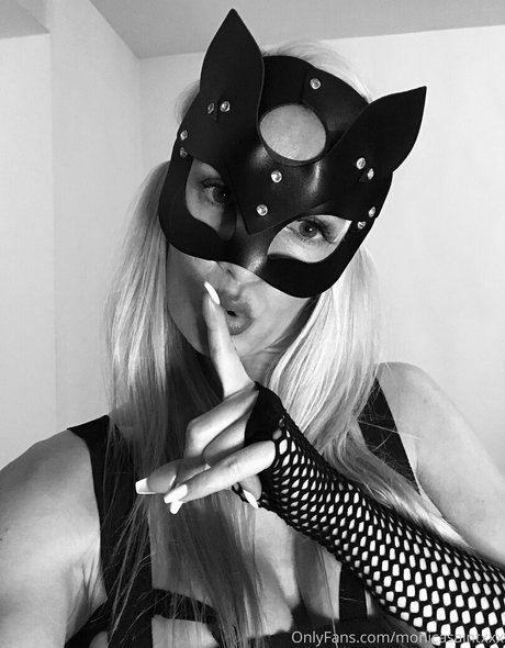 black kitty onlyfans erotic pics