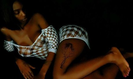 ms red77 free model gallery