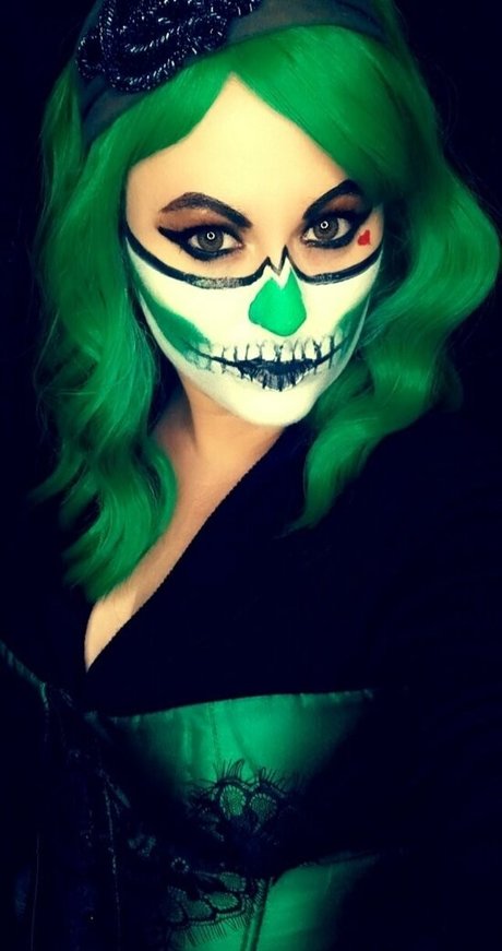 weirdartgirljo sexy pornstar photo