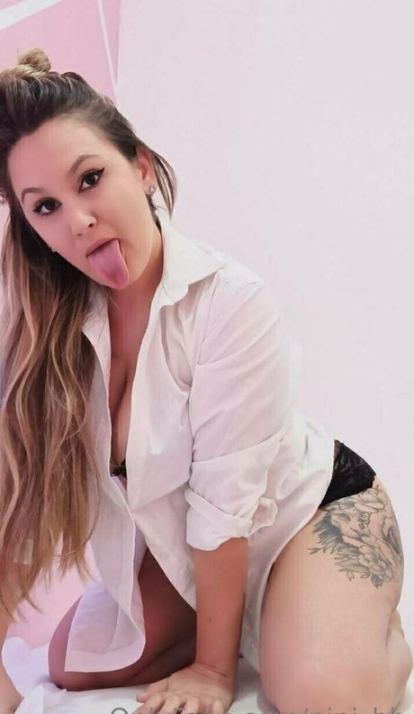 lesbian feet onlyfans beautiful naked images