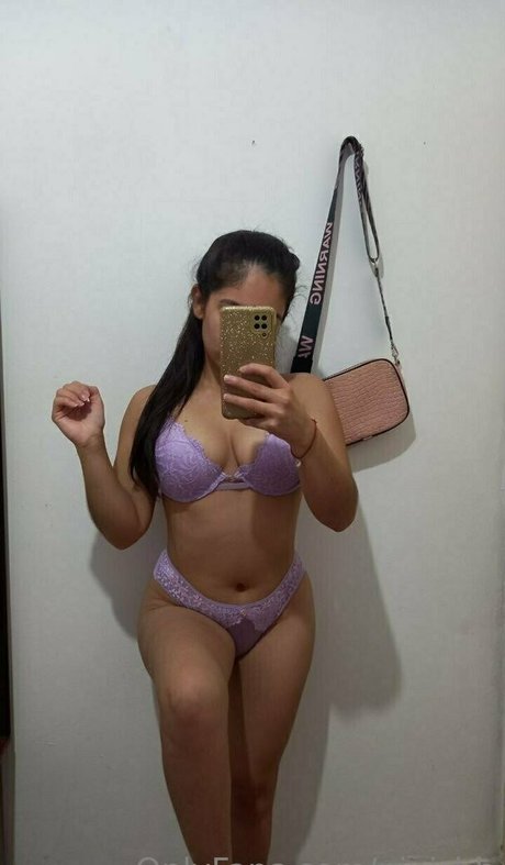 cute onlyfans exclusive image