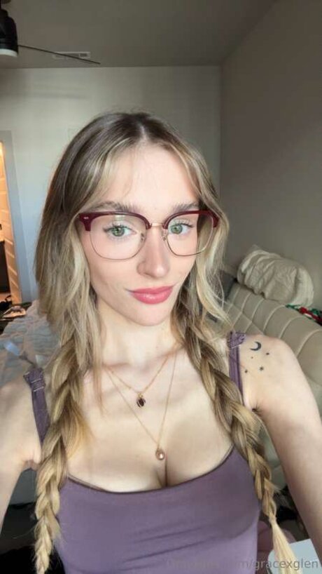 gracexglen model naked images