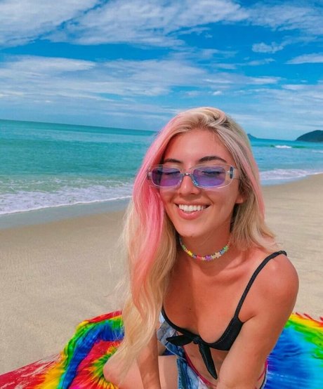 Ale Maze exclusive actress photos