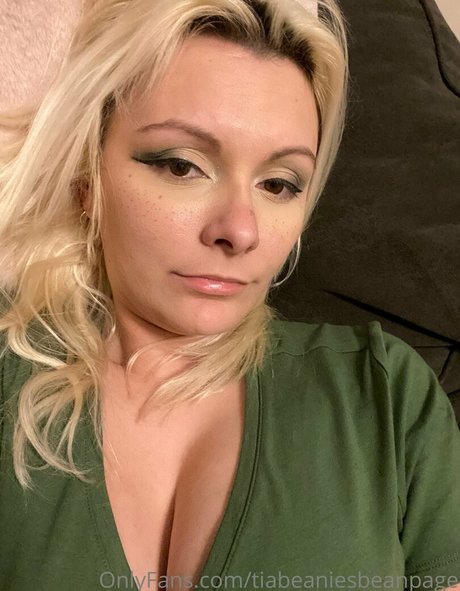 realprincesstiabeanie star naked archive