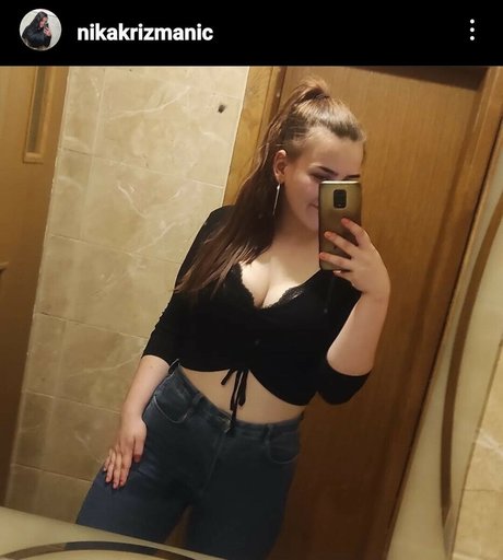 Sisak nudes star archive