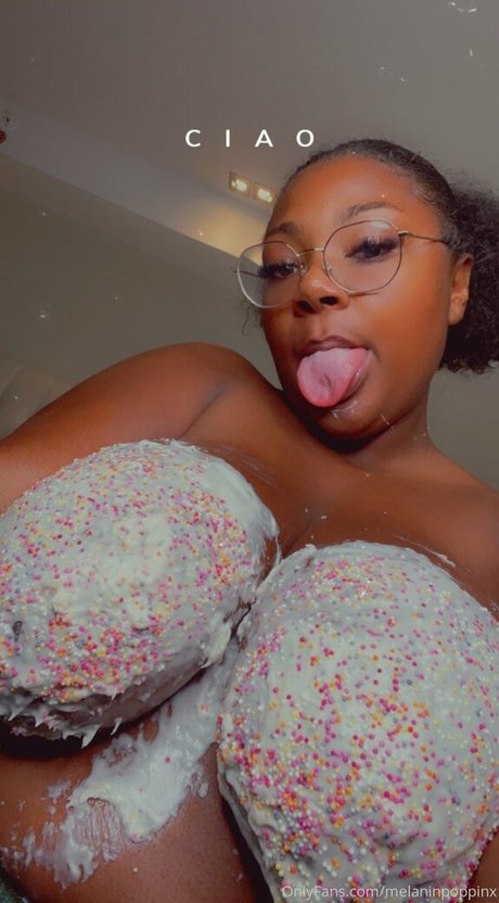 playwithnelx model high quality images