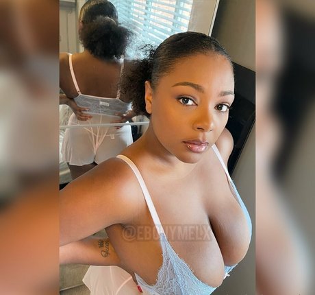 tiny onlyfans best photo