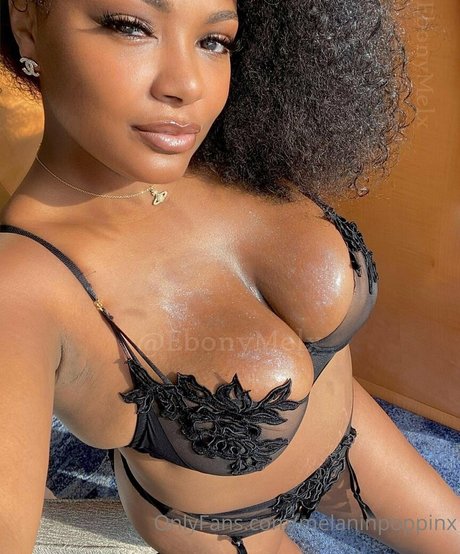 asian bbw onlyfans erotic image