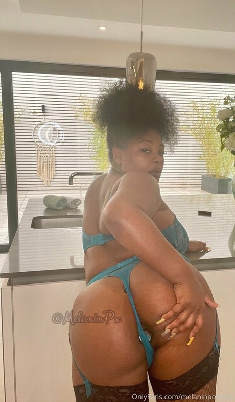 playwithnelx top model img