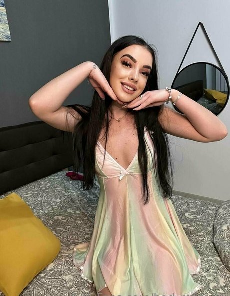 bad m0mmy star image