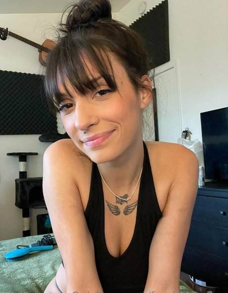 freebabyminx pornographic model gallery