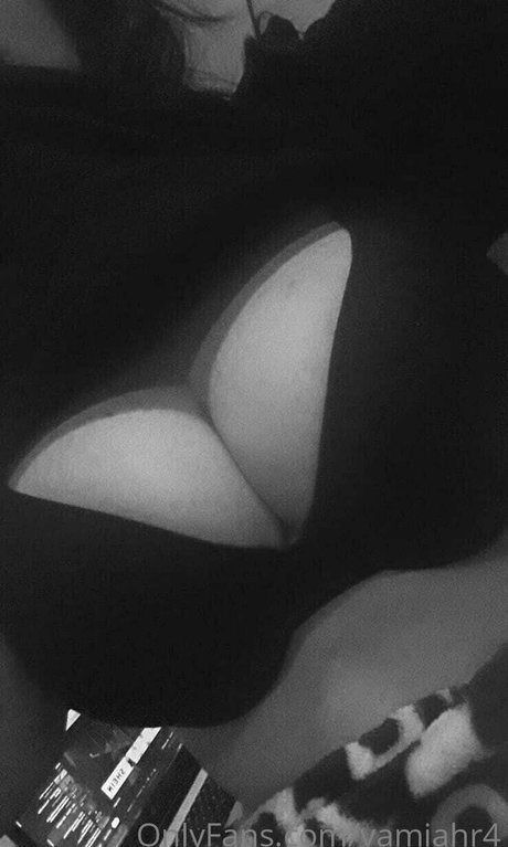 yamiahr4 top actress image