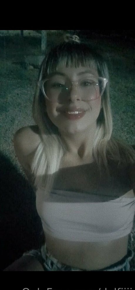 delfiiii model nude photos