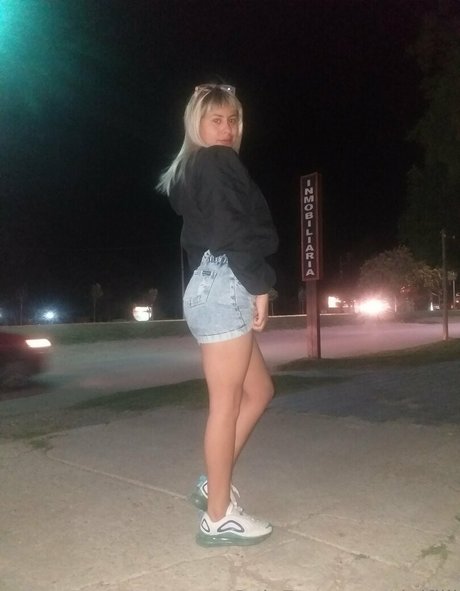 delfiiii pornstar nudes img