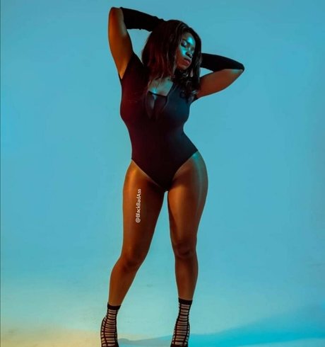 forbidianfruit model adult image