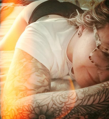 crossdresser onlyfans beautiful gallery