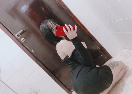 kxnyu top actress images