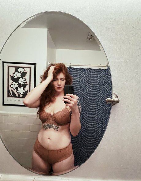 perfect shemale onlyfans porno photos