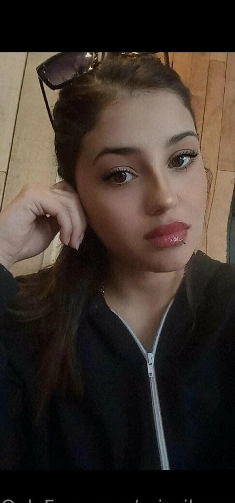 prisuarezx model porn image