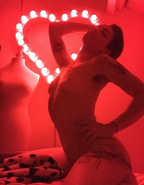 lolobrow pornstar art photo