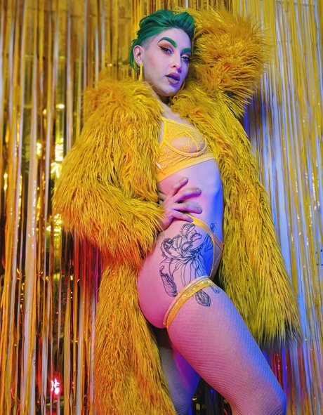 lesbian feet onlyfans naked img