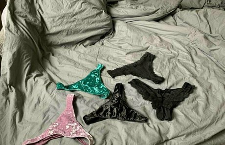 bebitalovee Quick model image