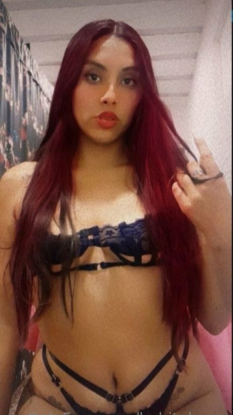 bebitalovee perfect model photo