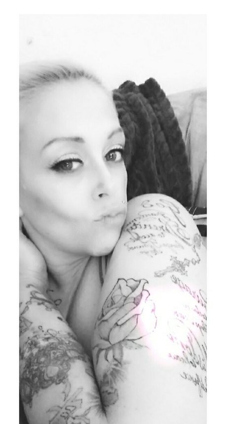 queenbunni44 model porn pic