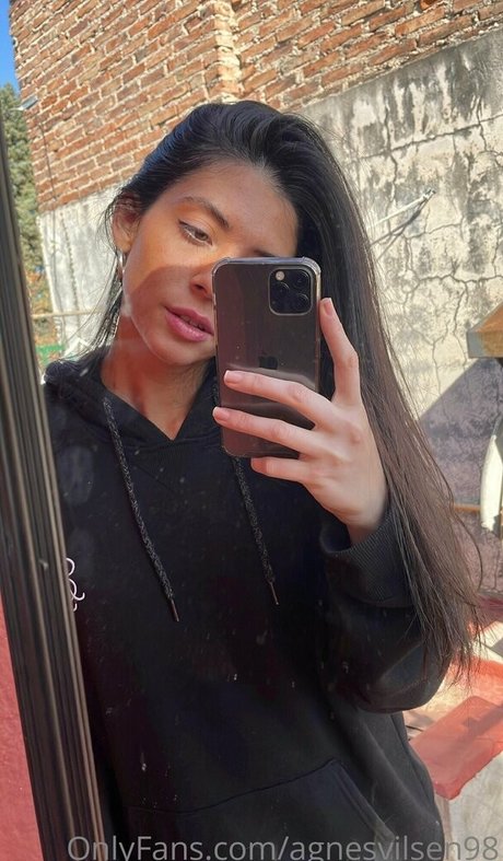 agnesvilsen98 model sexy pics