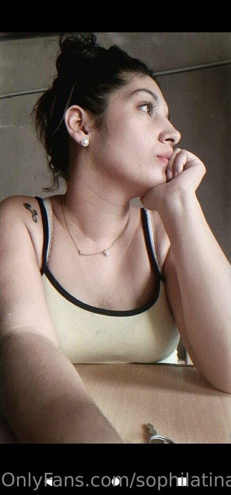 sophilatinaqueen star nude img
